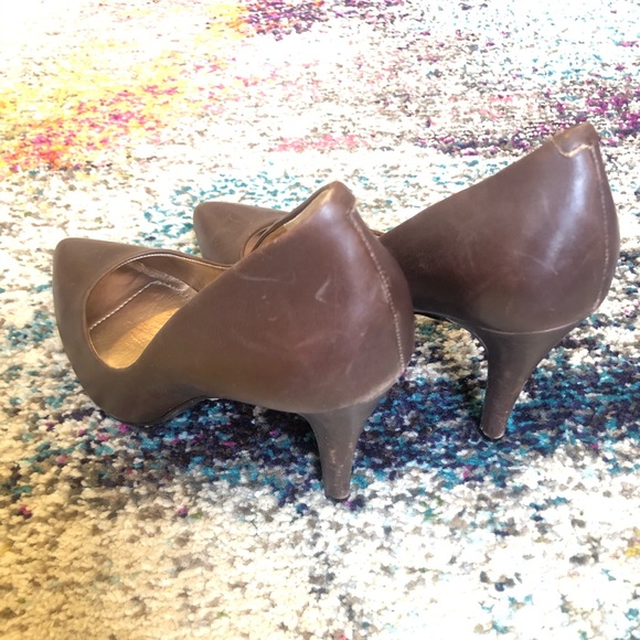 BCBGeneration Brown Cielo Leather Pumps - Picture 5 of 6